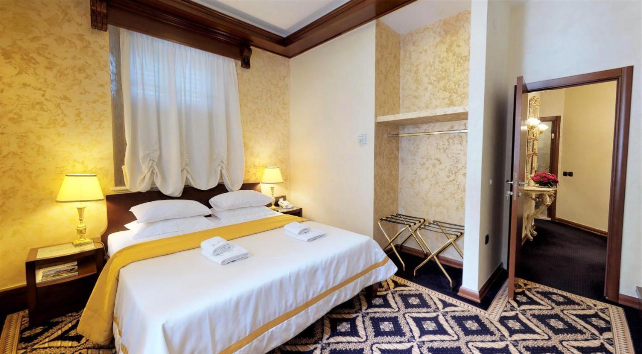 Historic Boutique Hotel Cattaro Bagian luar foto