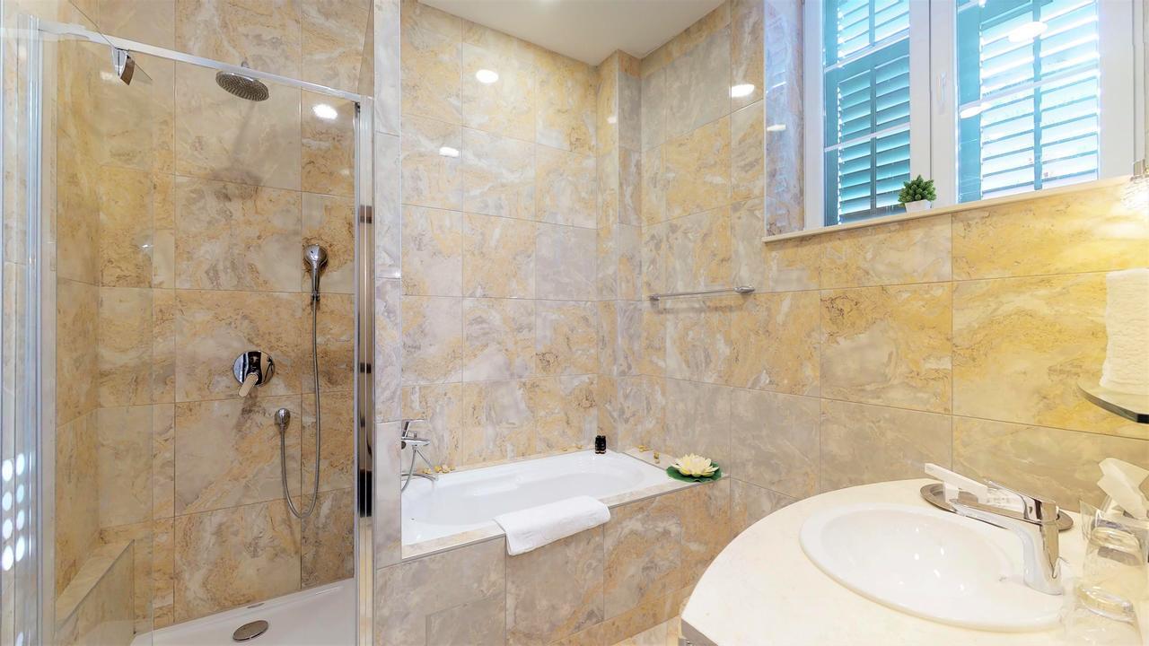 Historic Boutique Hotel Cattaro Bagian luar foto
