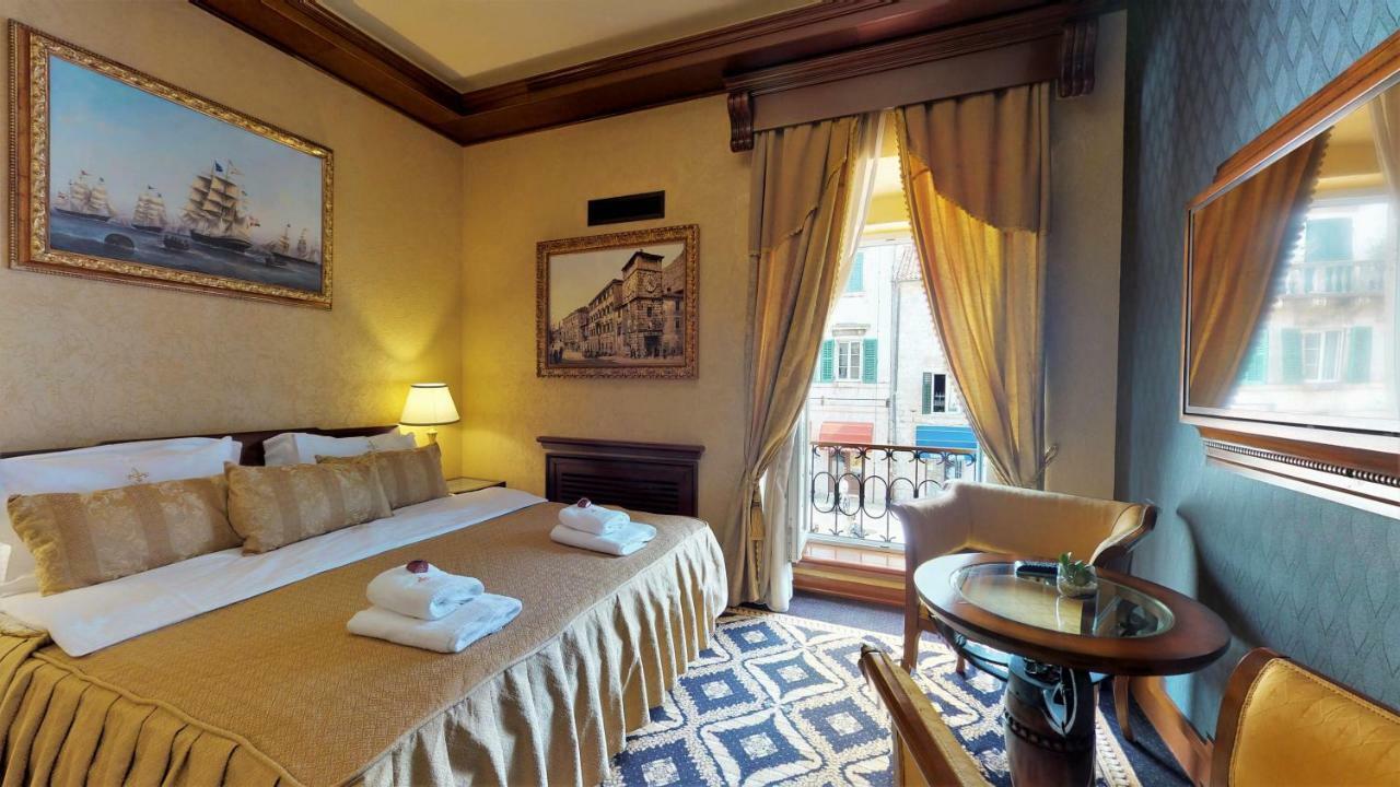 Historic Boutique Hotel Cattaro Bagian luar foto