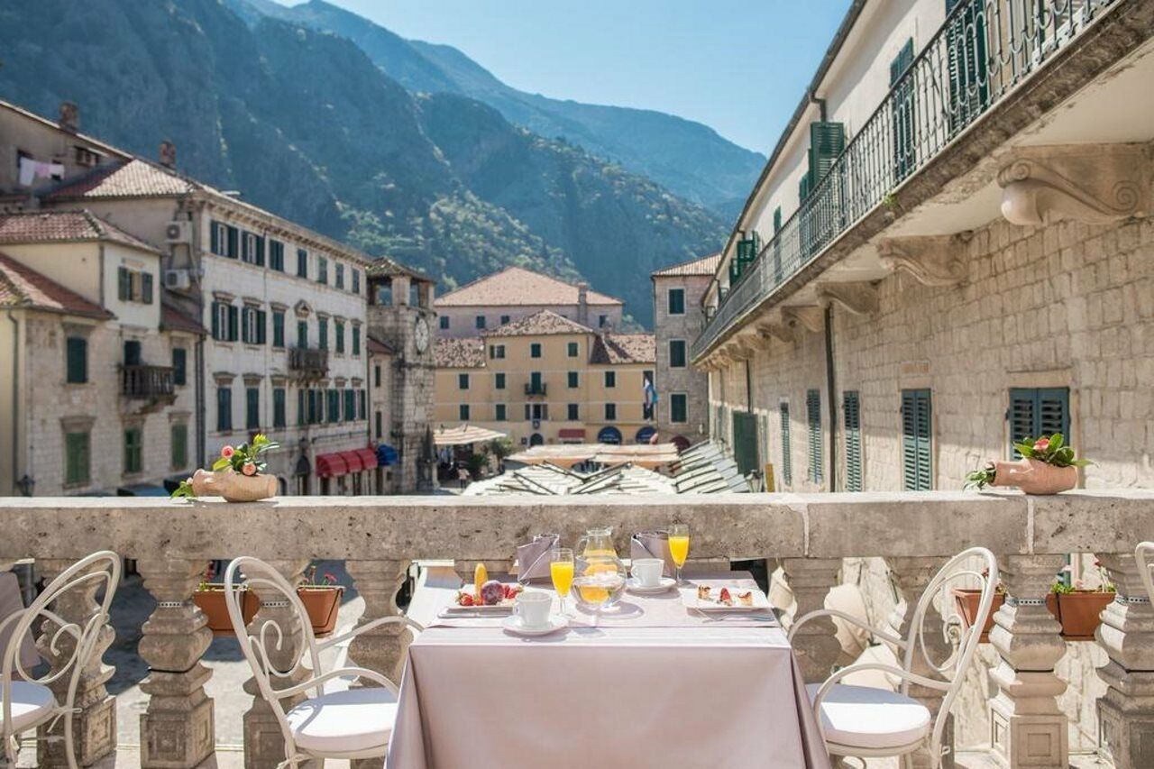 Historic Boutique Hotel Cattaro Bagian luar foto